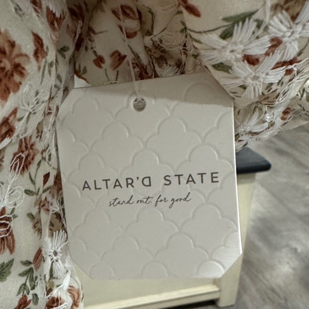 Floral Puff Sleeve Crop Top NWT by Altard State Size Small - Picture 2 of 4